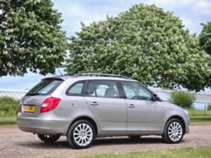 2013 Skoda Fabia 1.2 Tsi Elegance DSG Euro 5 5dr in Beige — image 4