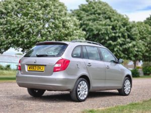 2013 Skoda Fabia 1.2 Tsi Elegance DSG Euro 5 5dr in Beige — image 6