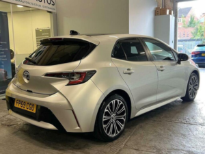 2019 Toyota Corolla 1.2 Vvt-I Design Hatchback 5dr Petrol Manual Euro 6 (s/s) (116 Ps) in Silver — image 2