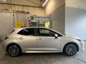 2019 Toyota Corolla 1.2 Vvt-I Design Hatchback 5dr Petrol Manual Euro 6 (s/s) (116 Ps) in Silver — image 3