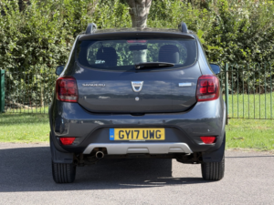 2017 Dacia Sandero Stepway 0.9 Stepway Laureate Tce 90 in Grey — image 5