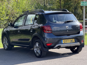 2017 Dacia Sandero Stepway 0.9 Stepway Laureate Tce 90 in Grey — image 6