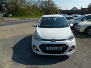 2015 Hyundai I10 1.0 Se in White — image 3