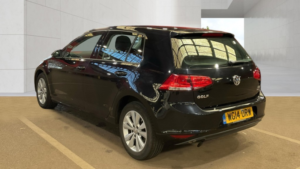 2014 Volkswagen Golf 1.6 Tdi Bluemotion Tech Se in Black — image 3
