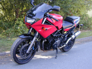 1999 Yamaha Trx850 Ref 8816 - Yamaha Trx 850 (uk Bike) in Red — image 5