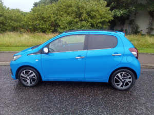 2015 Peugeot 108 1.2 Puretech Allure Top in Blue — image 5