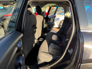 2015 MINI Hatch 1.5 Cooper Auto Euro 6 (s/s) 5dr in Black — image 5