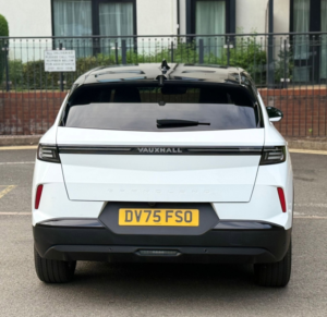 2025 Vauxhall Grandland 1.2 Ultimate SUV 5dr Petrol Hybrid E-Dct Euro 6 (s/s) (136 Ps) in White — image 3
