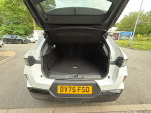 2025 Vauxhall Grandland 1.2 Ultimate SUV 5dr Petrol Hybrid E-Dct Euro 6 (s/s) (136 Ps) in White — image 4