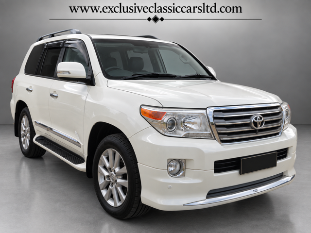 2014 Toyota Land Cruiser 4.6 V8 Zx J200 in White — image 1