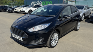 2015 Ford Fiesta 1.0 T Ecoboost Titanium X in Black — image 4