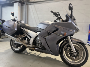 2004 Yamaha Fjr1300 in Silver — image 3