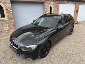 2016 BMW 3 Series 2.0 320d Ed Sport Touring in Black — image 2