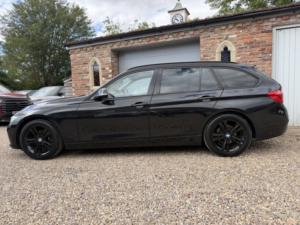 2016 BMW 3 Series 2.0 320d Ed Sport Touring in Black — image 4