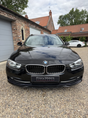 2016 BMW 3 Series 2.0 320d Ed Sport Touring in Black — image 6