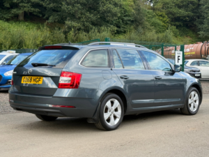 2019 Skoda Octavia 1.0 Tsi Gpf Se Technology Estate 5dr Petrol Manual Euro 6 (s/s) (115 Ps) in Grey — image 5