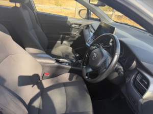 2019 Toyota C-Hr 1.2 Vvt-I Design in White — image 6