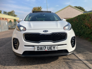 2017 Kia Sportage 1.7 Crdi 3 SUV 5dr Diesel Manual Euro 6 (s/s) (114 Bhp) in White — image 2