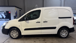 2018 Citroen Berlingo 1.6 Bluehdi 850 Enterprise Diesel White 5dr No Vat+1 Keeper+cruise in White — image 2