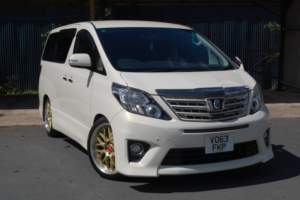 2013 Toyota Alphard