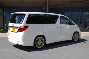 2013 Toyota Alphard 2.4 Gold Edition 7 Seats in Cream — image 6