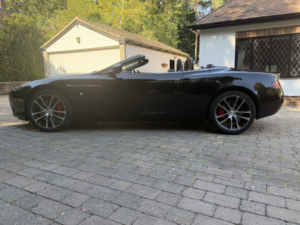 2008 Aston Martin Db9 6.0 V12 in Black — image 4