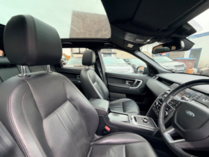 2019 Land Rover Discovery Sport Td4 Landmark in Black — image 2