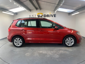 2015 Volkswagen Golf Sv 1.6 Tdi Bluemotion Tech Se MPV 5dr Diesel Manual Euro 6 (s/s) (110 Ps) in Red — image 6