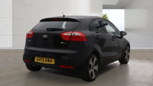 2013 Kia Rio 1.4 3 Black 5dr 13 Stamps+heated Seats in Black — image 4