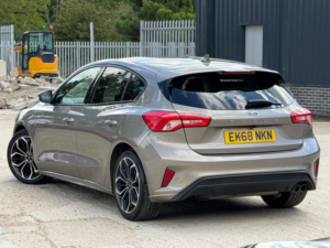 2019 Ford Focus 1.0t Ecoboost St-Line X Euro 6 (s/s) 5dr in Silver — image 3