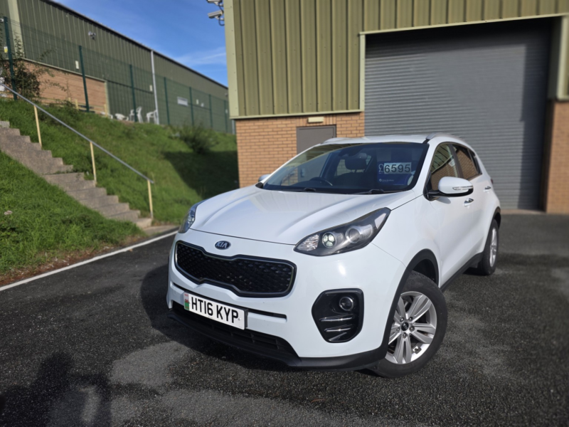 2016 Kia Sportage 1.7 Crdi 2 in White — image 1