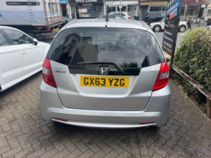 2013 Honda Jazz 1.4 I-Vtec Es Plus Euro 5 5dr in Silver — image 5