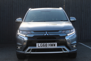 2018 Mitsubishi Outlander 2.4 H Twinmotor 13.8kwh 4h in Grey — image 2