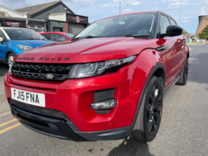 2015 Land Rover Range Rover Evoque 2.2 Sd4 Dynamic SUV 5dr Diesel Auto 4WD Euro 5 (s/s) (190 Ps) in Red — image 3