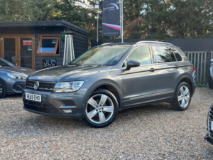 2019 Volkswagen Tiguan 1.5 Tsi Evo Match Euro 6 (s/s) 5dr in Grey — image 2