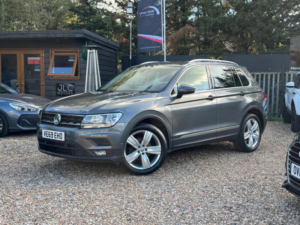 2019 Volkswagen Tiguan 1.5 Tsi Evo Match Euro 6 (s/s) 5dr in Grey — image 3