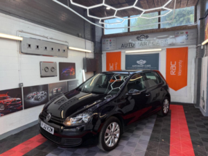 2012 Volkswagen Golf 1.6 Tdi Match DSG Euro 5 5dr in Black — image 3