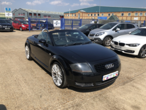 2005 Audi Tt 1.8 T in Black — image 2