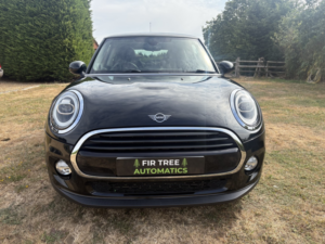 2018 MINI Hatch 1.5 Cooper 3-Door Hatch in Black — image 2