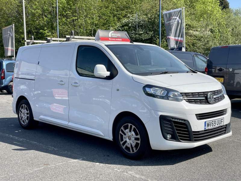 2019 Vauxhall Vivaro 1.5 Turbo D 2700 Sportive in White — image 1