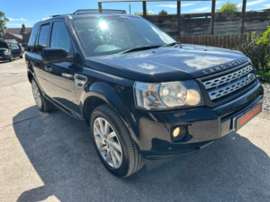 2010 Land Rover Freelander 2 2.2 Sd4 Hse in Black — image 4
