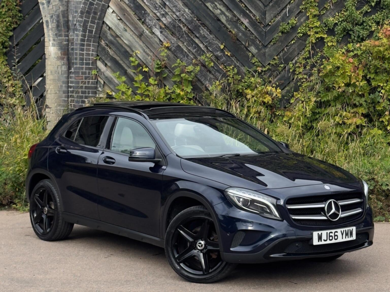 2016 Mercedes-Benz Gla 2.1 Gla220d Sport (premium Plus) 7g-Dct 4matic Euro 6 (s/s) 5dr in Blue — image 1