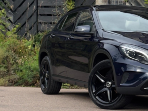 2016 Mercedes-Benz Gla 2.1 Gla220d Sport (premium Plus) 7g-Dct 4matic Euro 6 (s/s) 5dr in Blue — image 3