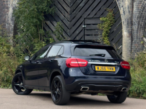 2016 Mercedes-Benz Gla 2.1 Gla220d Sport (premium Plus) 7g-Dct 4matic Euro 6 (s/s) 5dr in Blue — image 5