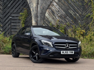 2016 Mercedes-Benz Gla 2.1 Gla220d Sport (premium Plus) 7g-Dct 4matic Euro 6 (s/s) 5dr in Blue — image 6