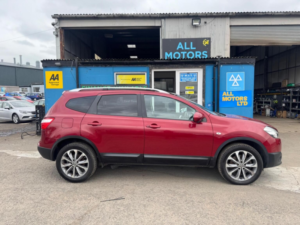 2014 Nissan Qashqai+2 1.6 Dci Tekna 2WD Euro 5 5dr (avm) in Red — image 6