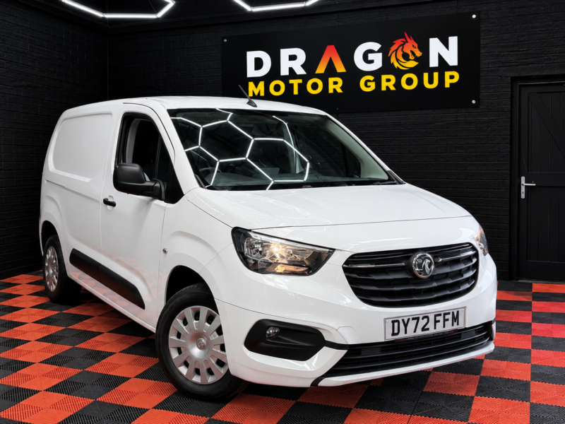 2022 Vauxhall Combo 1.5 Turbo D 2300 Sportive Panel Van 5dr Diesel Manual L1 H1 Euro 6 (100 Ps) in White — image 1