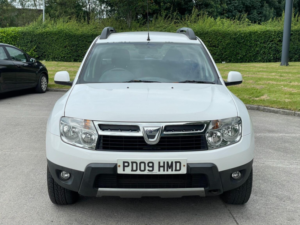 2013 Dacia Duster 1.5 Dci Laureate Euro 5 5dr in White — image 2