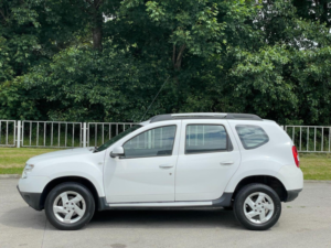 2013 Dacia Duster 1.5 Dci Laureate Euro 5 5dr in White — image 4