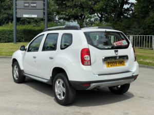 2013 Dacia Duster 1.5 Dci Laureate Euro 5 5dr in White — image 5